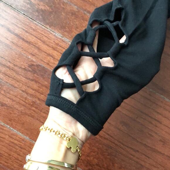 OLD NAVY Black ACTIVE 7/8 Ankle Braid Leggings - Picture 2 of 2